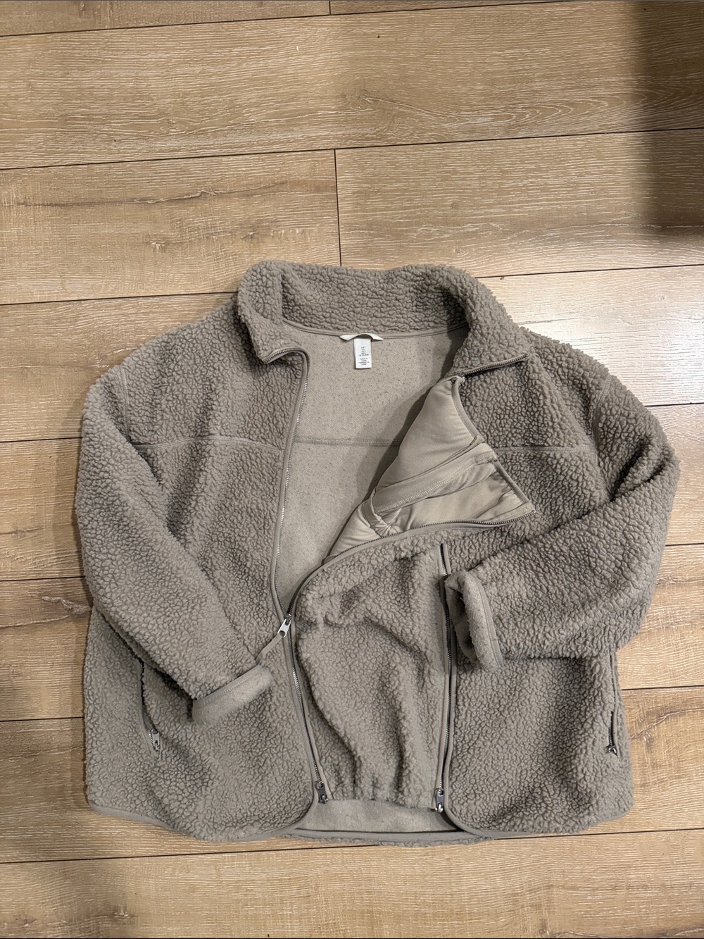 H&M Babywearing before and after Sherpa Teddy Jacket Large - Picture 3 of 5